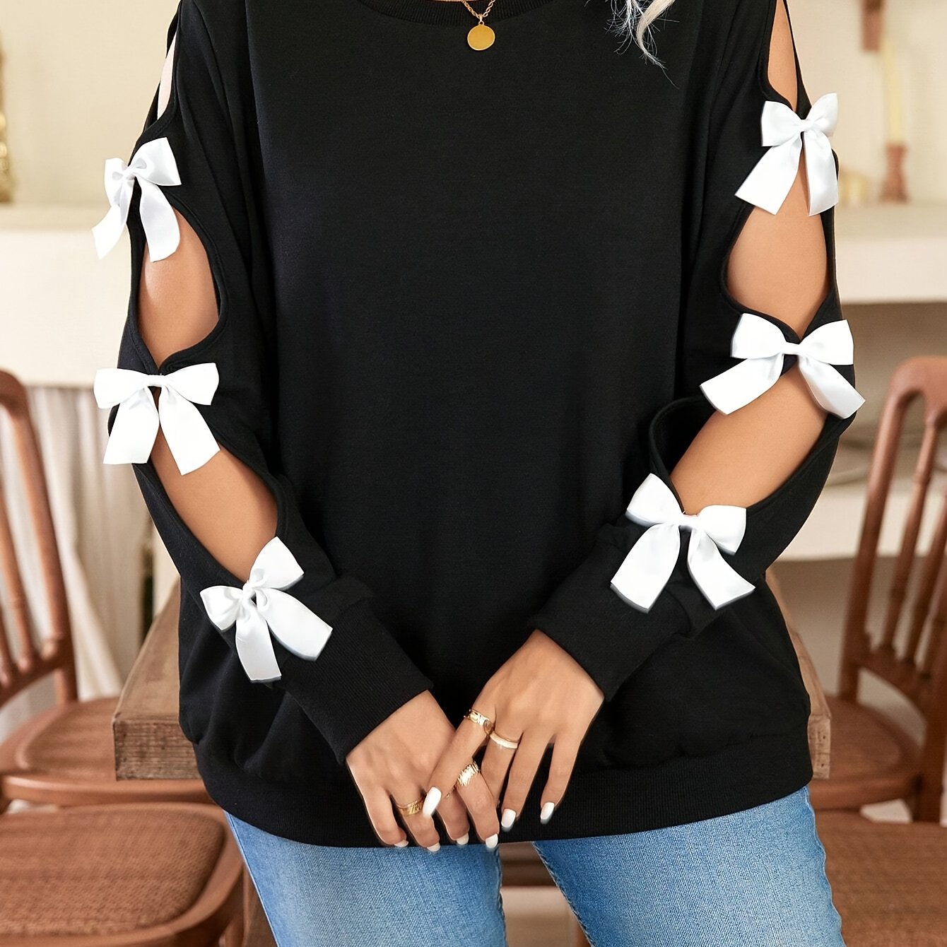 Plus Size Women's Black T-Shirt with White Bows Short Sleeve Casual Top