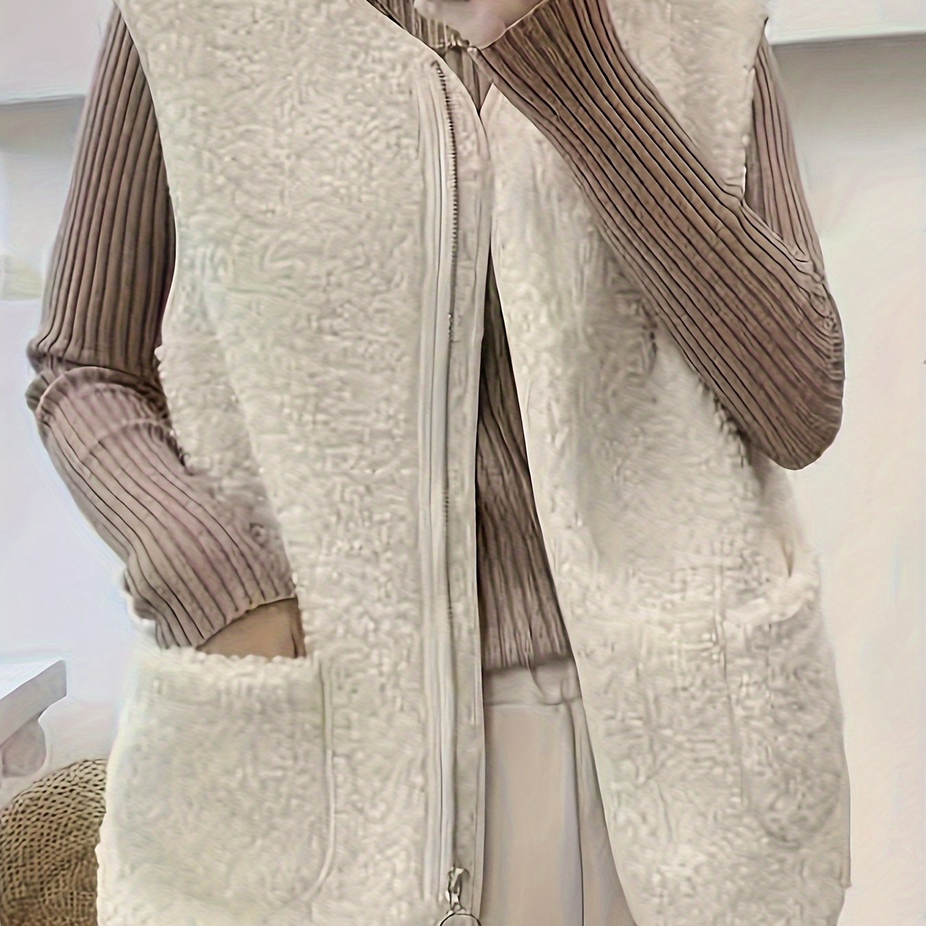 Women's Winter Lamb Vest Sleeveless Plush Jacket with Pockets and Zipper Front
