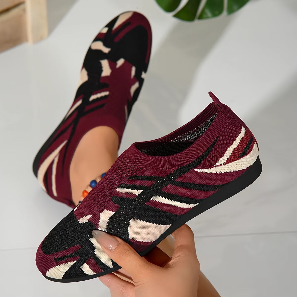 Women's Camouflage Flat Shoes Breathable Knit Slip-On Outdoor Sneakers