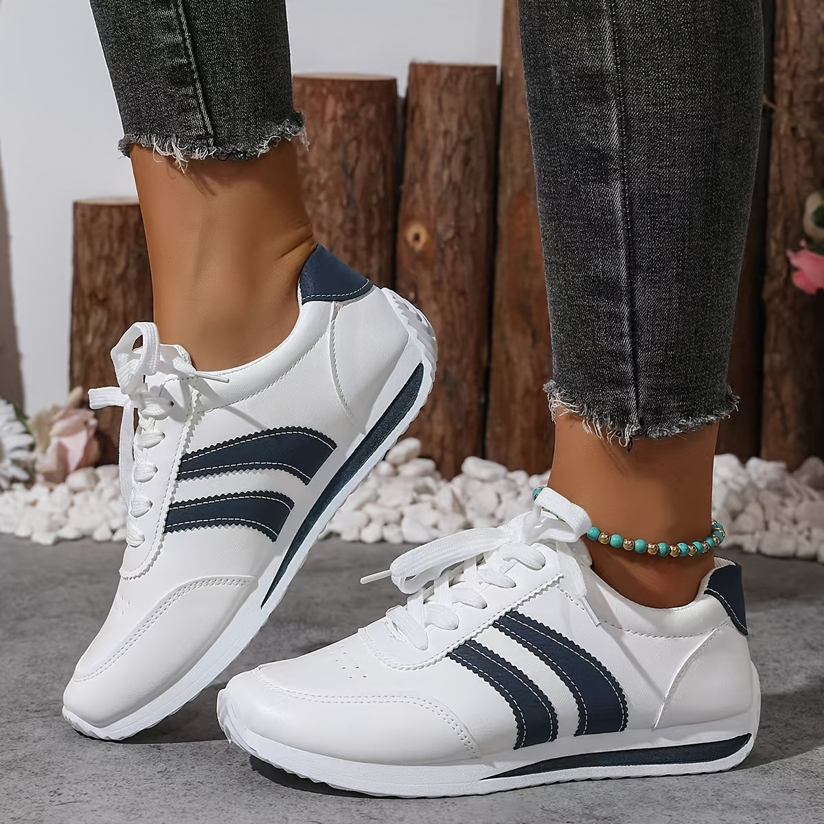 Women's Lightweight Sneakers Non-Slip Cushioned Platform All-Season Gym Office