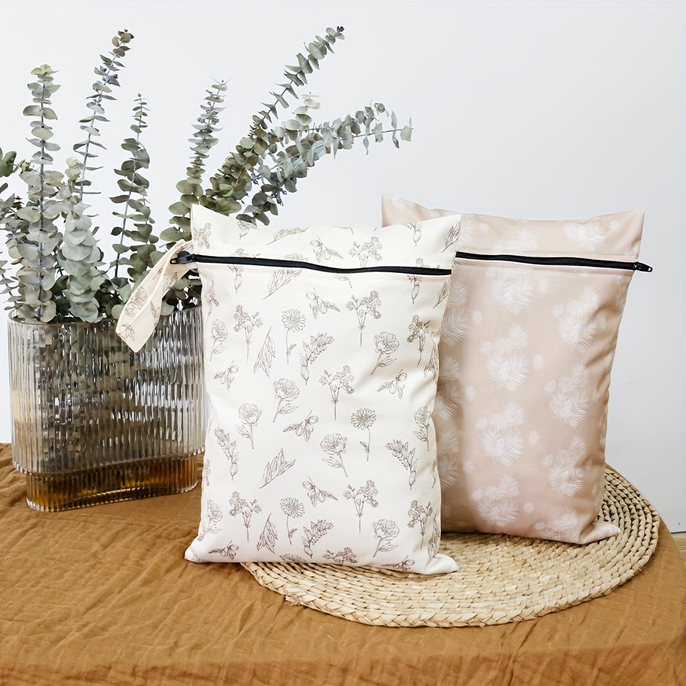 Qayta ishlangan materialdan tayyorlangan, tutqichi bo'lgan suv o'tkazmaydigan pampers sumkasi, ko'p funksiyali dizayni bilan va 2 dona nam-quruq sumkalar bilan birga.