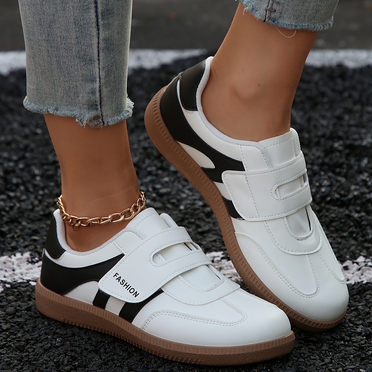 Women Casual Sports Shoes Flat Breathable Sneakers Black White