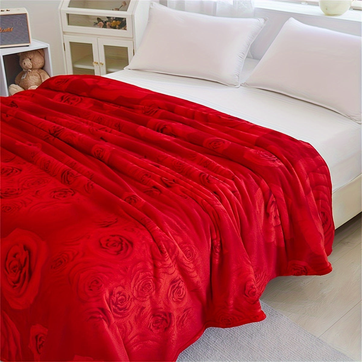 Warm Knitted Floral Blanket All-Season Polyester Bed Cover with Vibrant Pattern