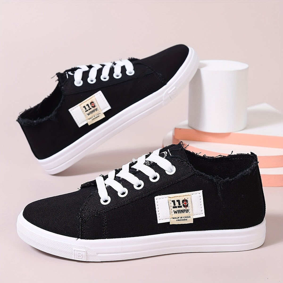 Women's Canvas Sneakers Breathable Flat Shoes with Round Toe and Lace-Up