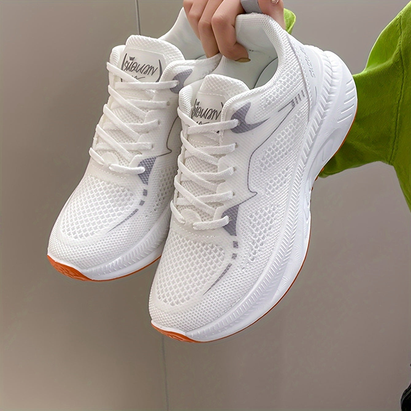 Zapatos de running blancos de mujer con suela naranja, tela transpirable, soporte, zapatillas para todas las estaciones