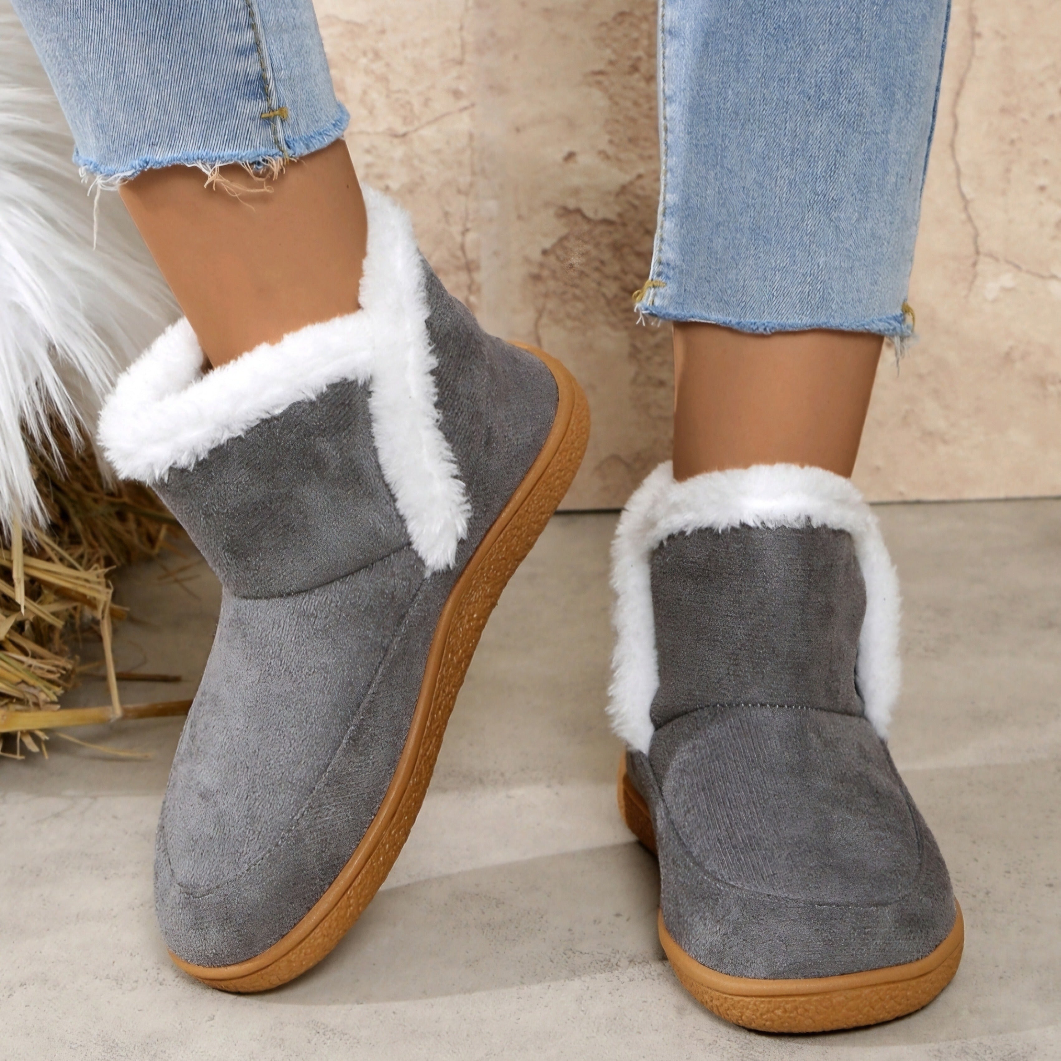 Women's Fleece-Lined Ankle Boots Casual Slip-On Short Boots Rubber Sole