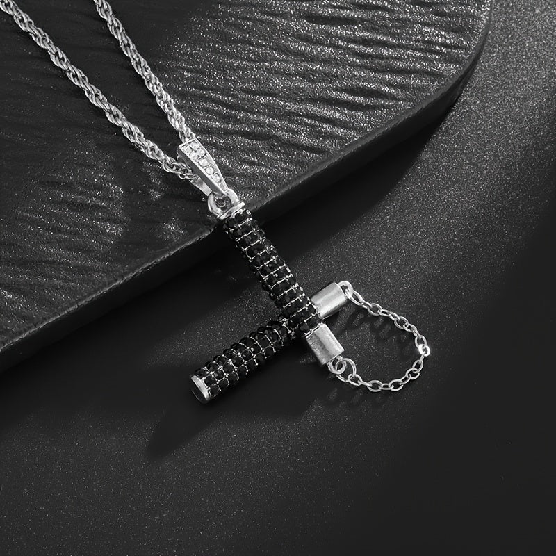 Одна подвеска-нюнчак в винтажном стиле с украшением из страз, изготовленная из цинкового сплава без покрытия - стильный ювелирный аксессуар для мужчин, идеально подходящий для повседневной носки, вечеринок или хип-хоп рок мероприятий - 1 штука