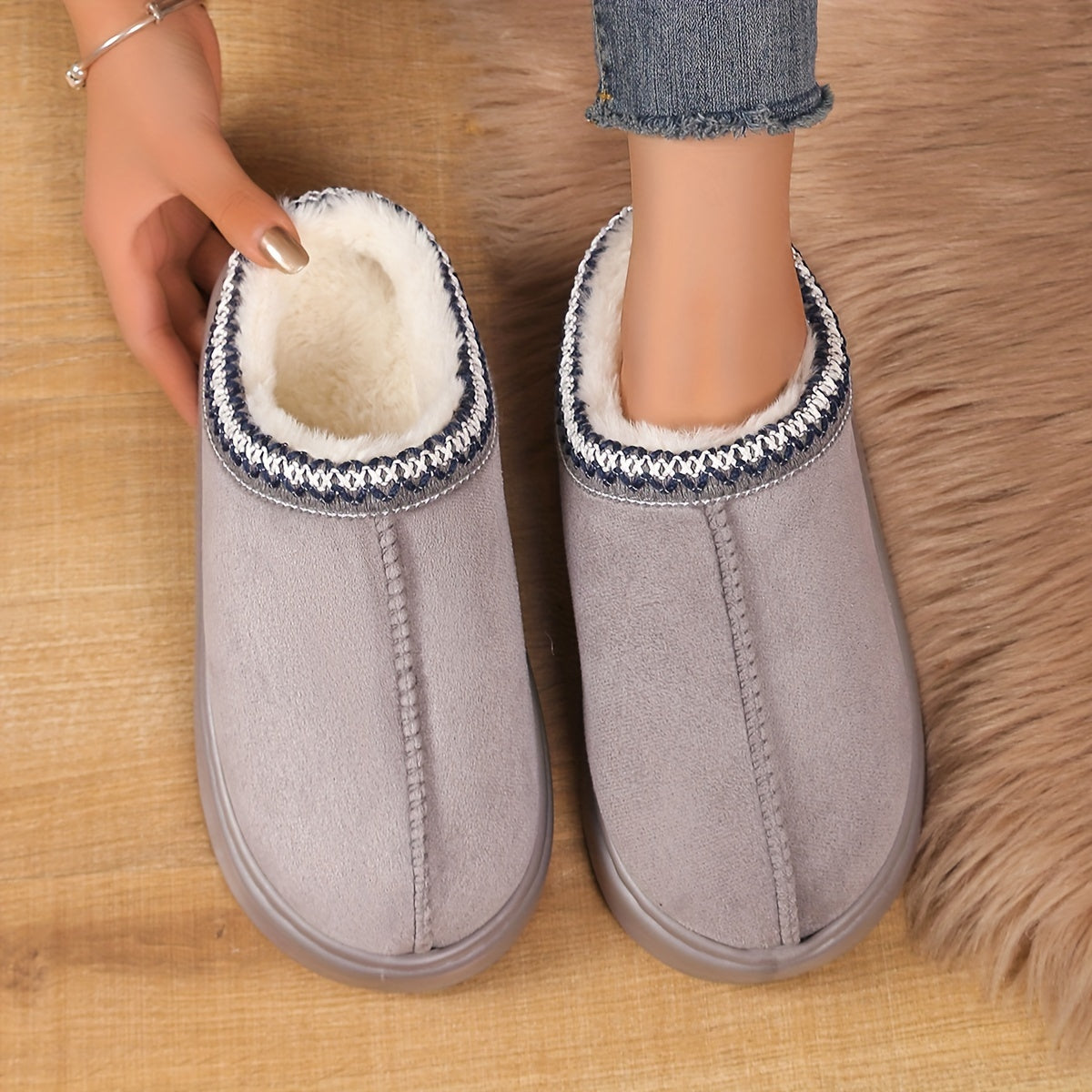 Unisex Plush Winter Slippers Soft Fabric Indoor Outdoor House Shoes Black