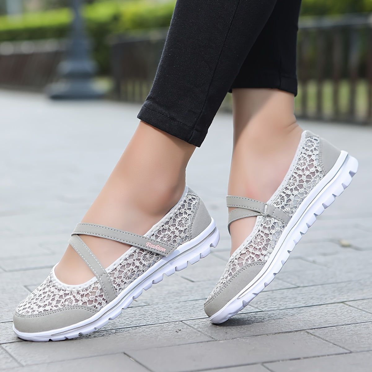 Women's Mesh Flat Shoes Breathable Slip-On Summer Low Top Fabric