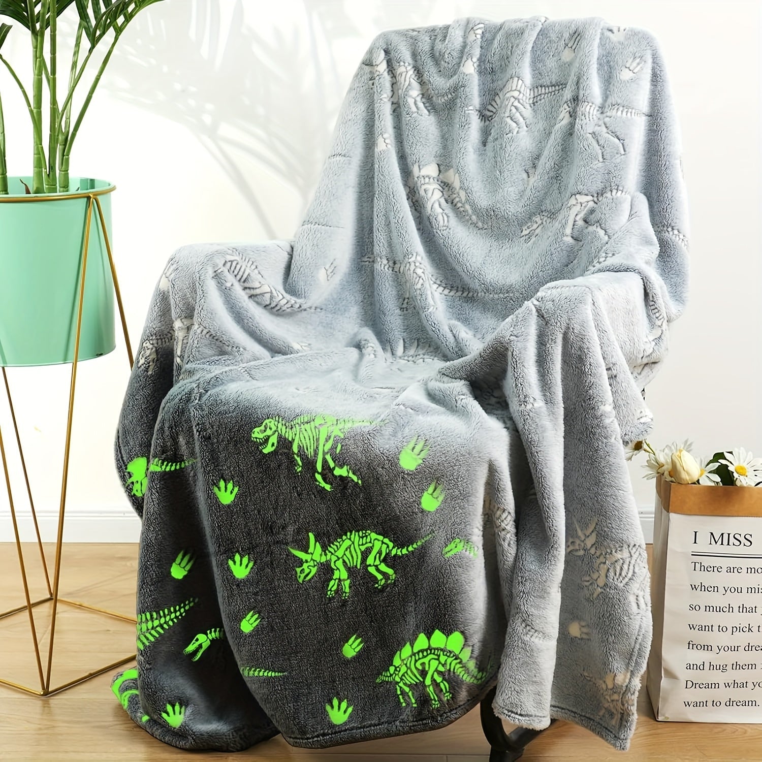 Glow in the Dark Dinosaur Flannel Throw Blanket Soft Warm for Sofa Bed Car Office