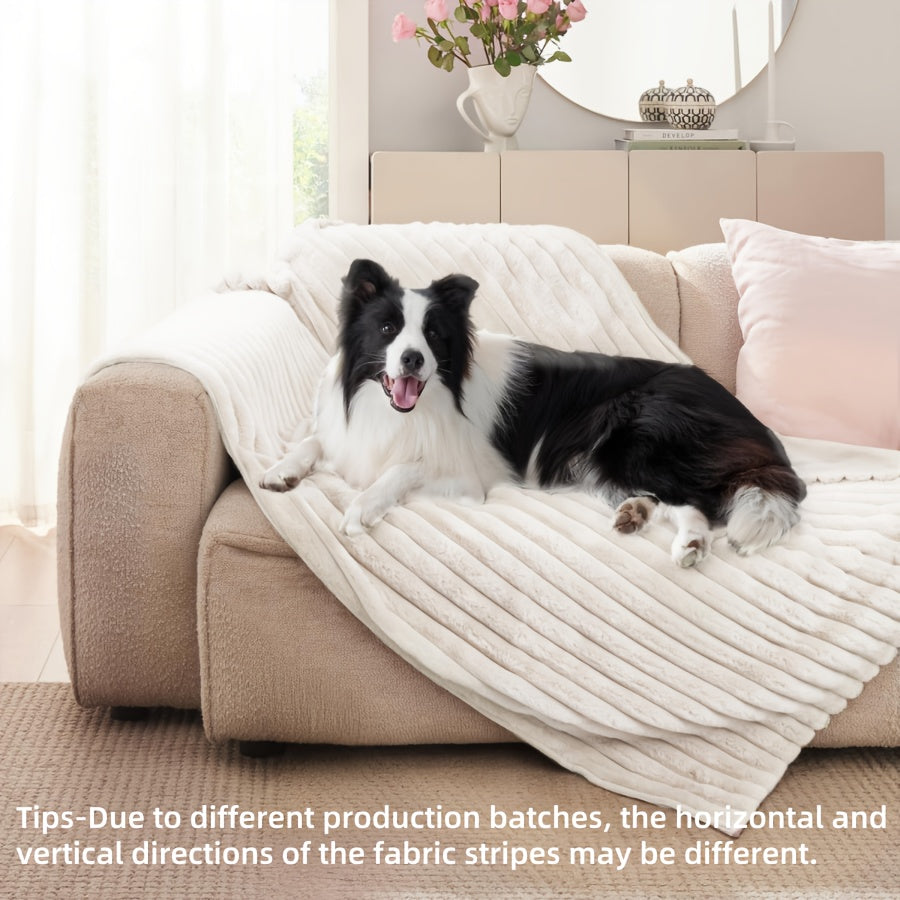 Yumshoq, mashinada yuviladigan itlar uchun bej rangli, chiziqli ko'rpa, kichikdan katta zotlargacha, ichki foydalanish uchun, 71.12 sm x 101.6 sm.