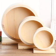 Безмолвное деревянное колесо для упражнений для мелких домашних животных способствует здоровым физическим нагрузкам и умственной стимуляции. Идеально подходит для хомяков, песчанок, мышей и морских свинок.