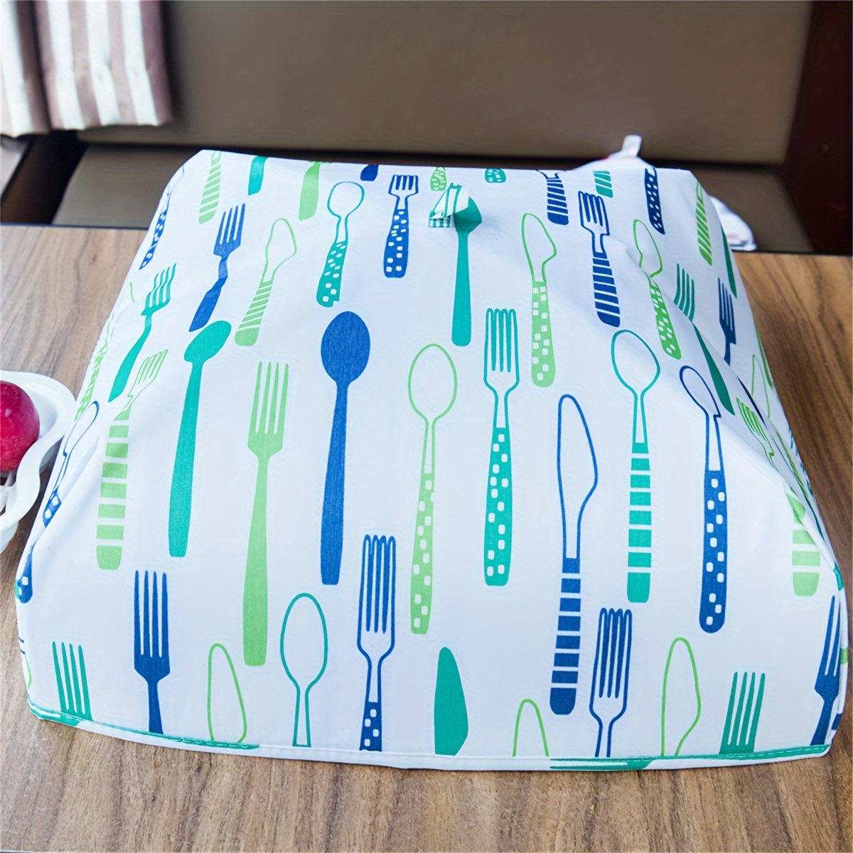 Foldable Insulation Food Cover for Kitchen Dust and Insect Protection 1pc