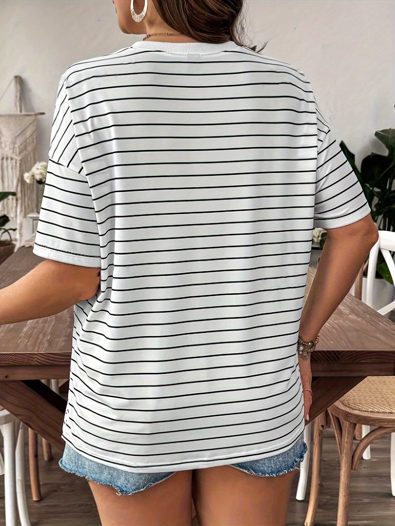 Plus Size Women's Short Sleeve Striped Sports T-Shirt Polyester Elastane