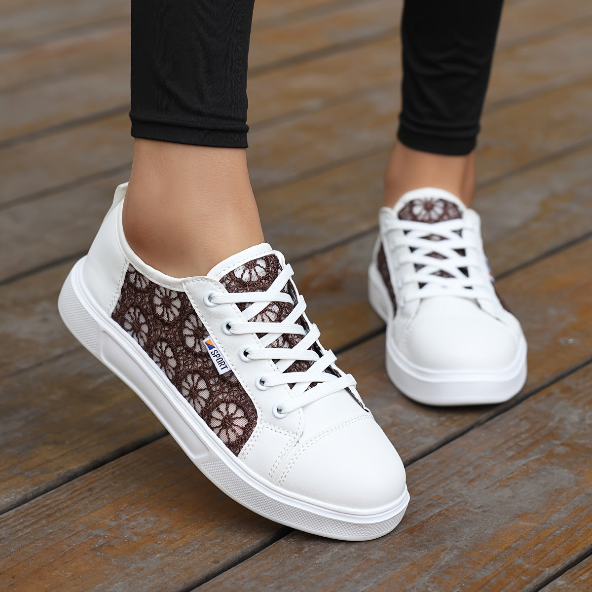 Women's White Breathable Lace-Up Low-Top Sneakers Casual Walkers