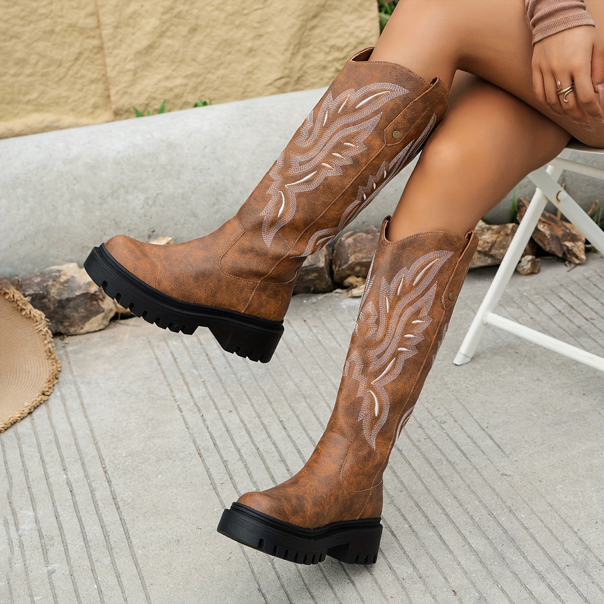 Women's Embroidered Platform Western Cowboy Boots Comfortable Stylish