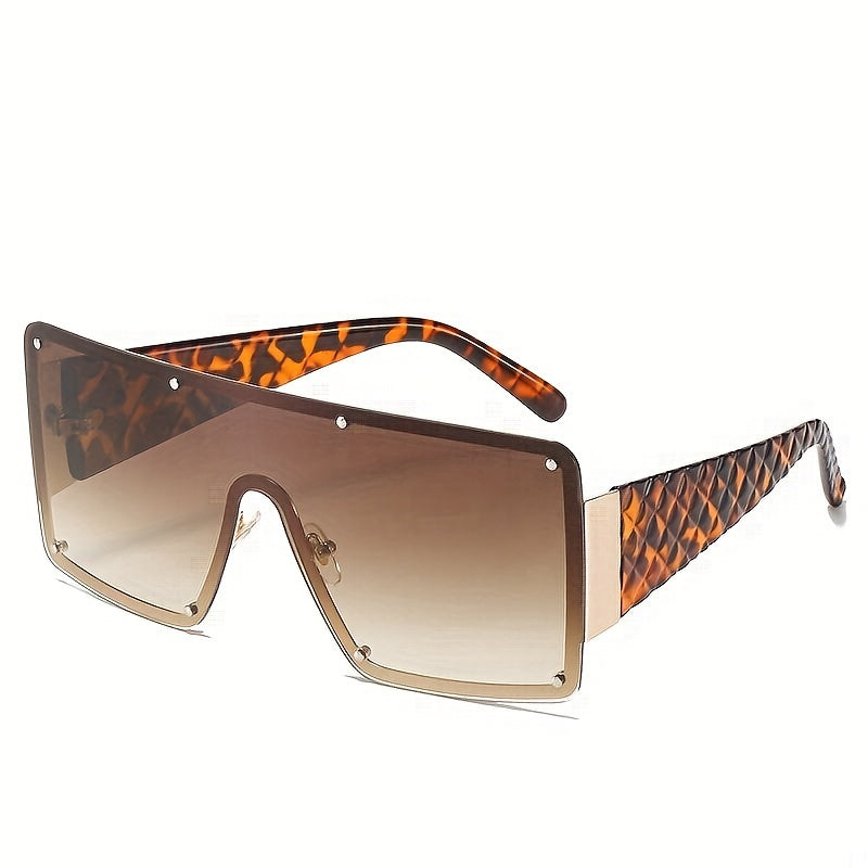 Unisex Oversized Shield Sunglasses with One-Piece Ombre Lens and Rivet Decoration