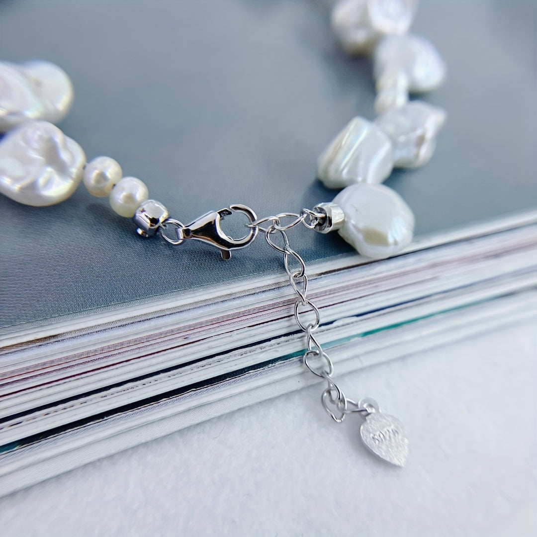 Zamonaviy Shirin Suv Marvarid Bilaguzuk - 13g Barokko Uslubida, Ko'k Petal Aktsentlari bilan, Oson Chic Dizayni, Har kuni kiyish yoki Maxsus Tadbirlar uchun Ideal, Chiroyli Sovg'a Qutisida Keltiriladi