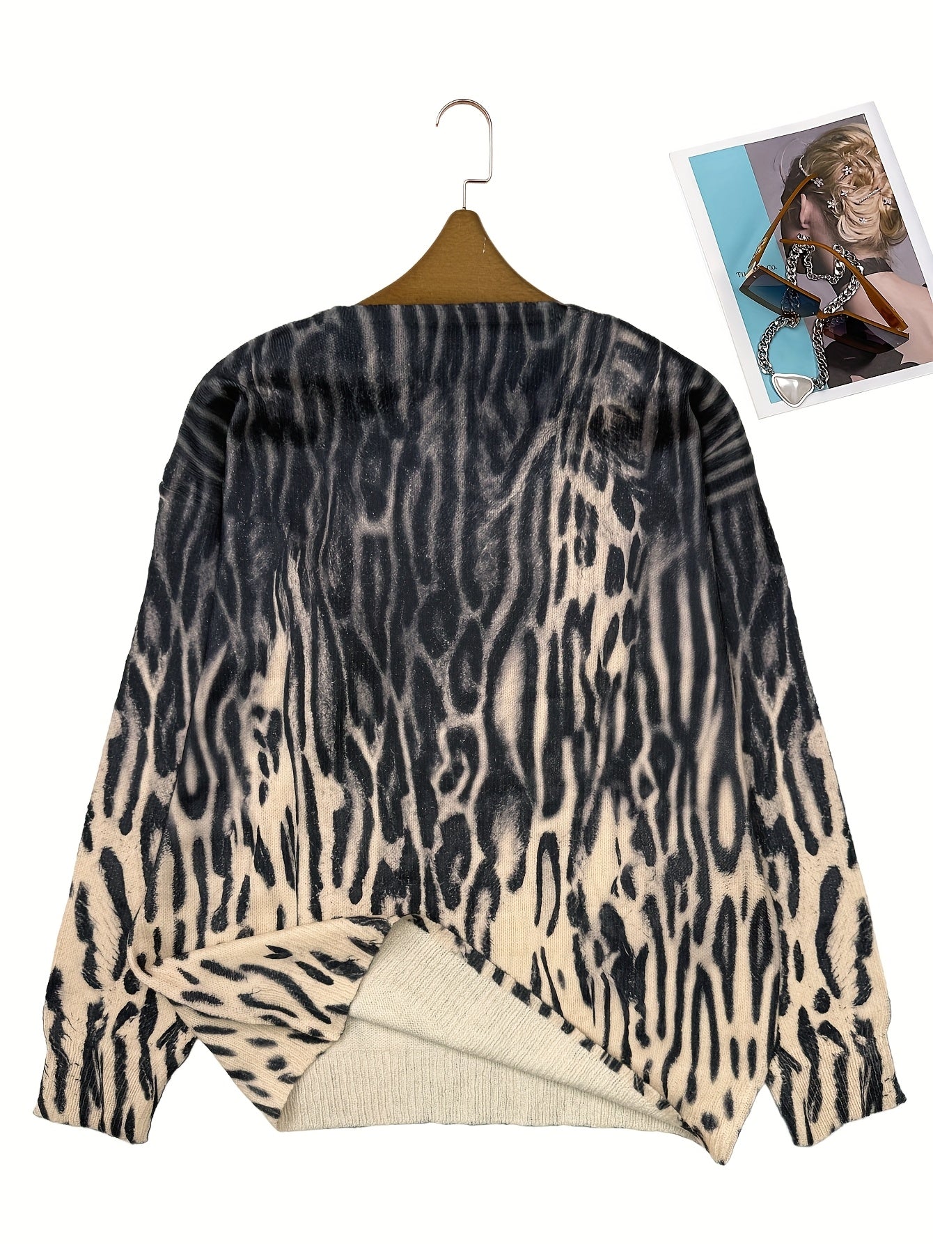 Women's Leopard Floral Print V-Neck Sweater Long Sleeve Oversized Pullover Black White