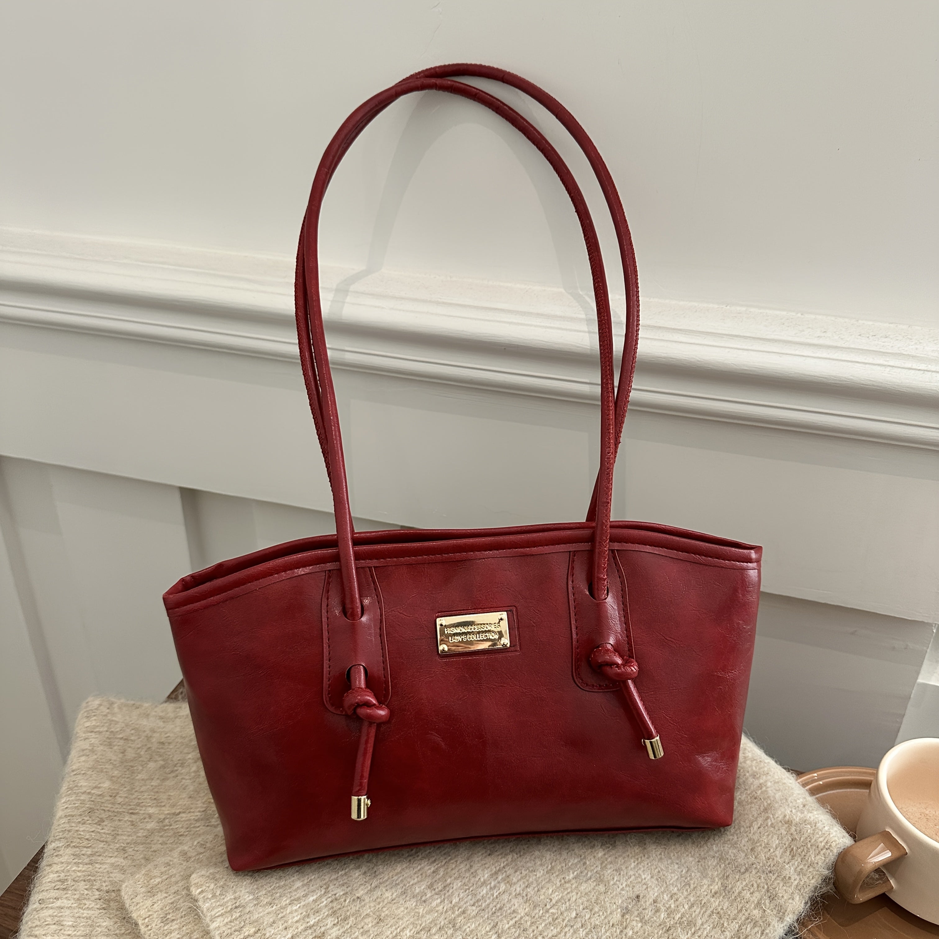 Women's PU Shoulder Bag Vintage Casual Zipper Closure for Travel Shopping and Parties