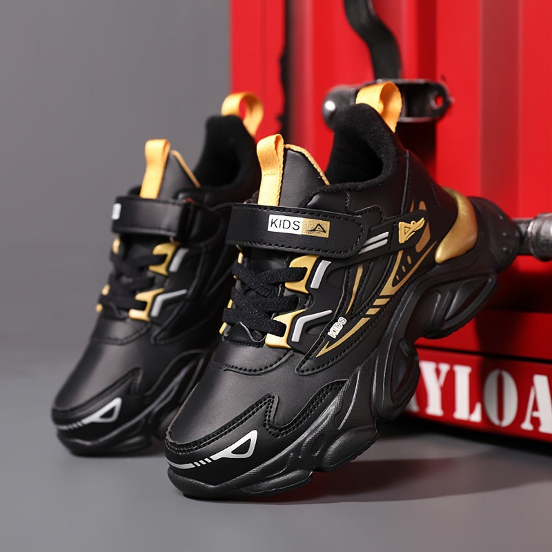 Ветроустойчивые и водонепроницаемые повседневные спортивные туфли.