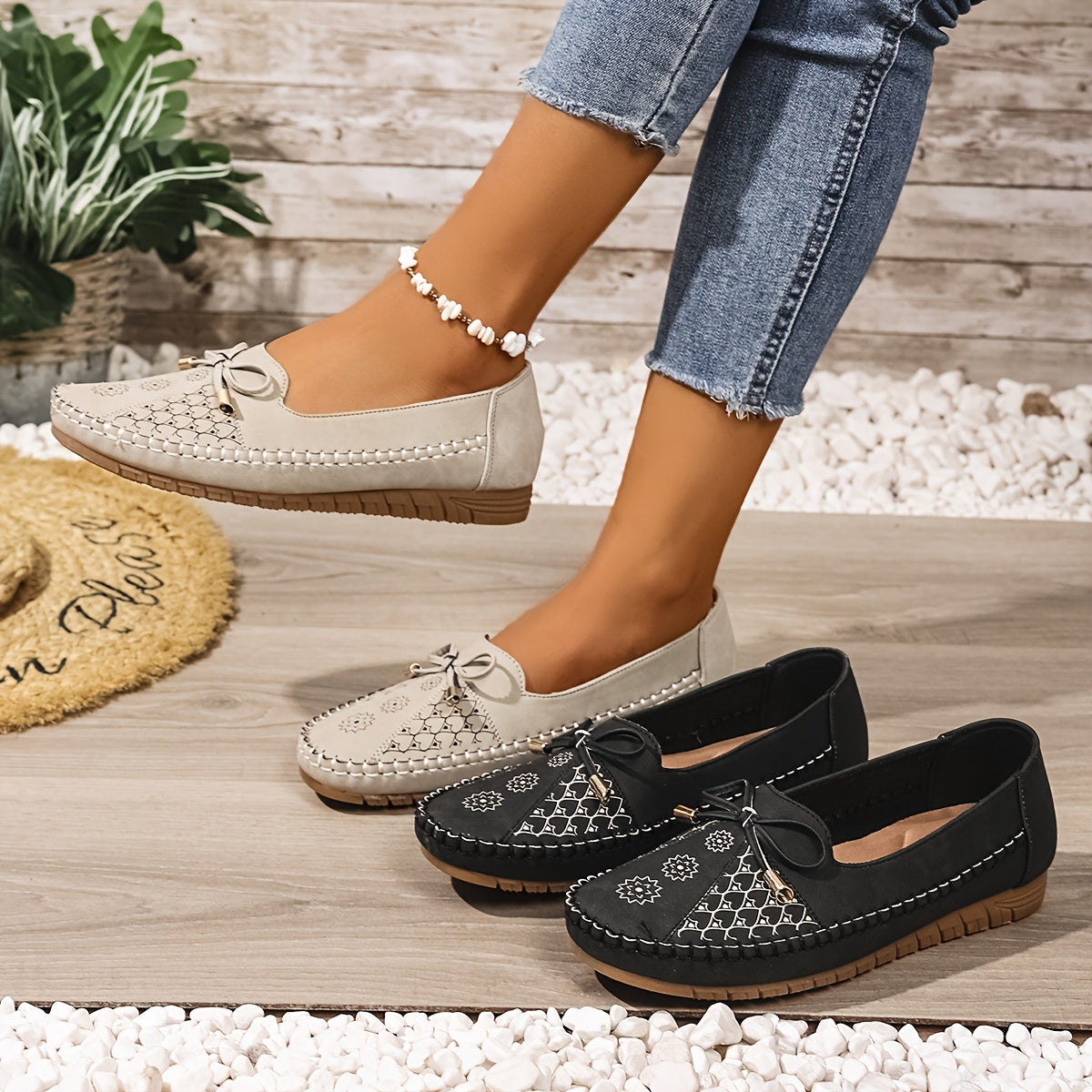 Plus o'lchamli ayollar uchun vintage slip-on tufli, kamon va geometrik naqshli bejirim aksessuarlar bilan