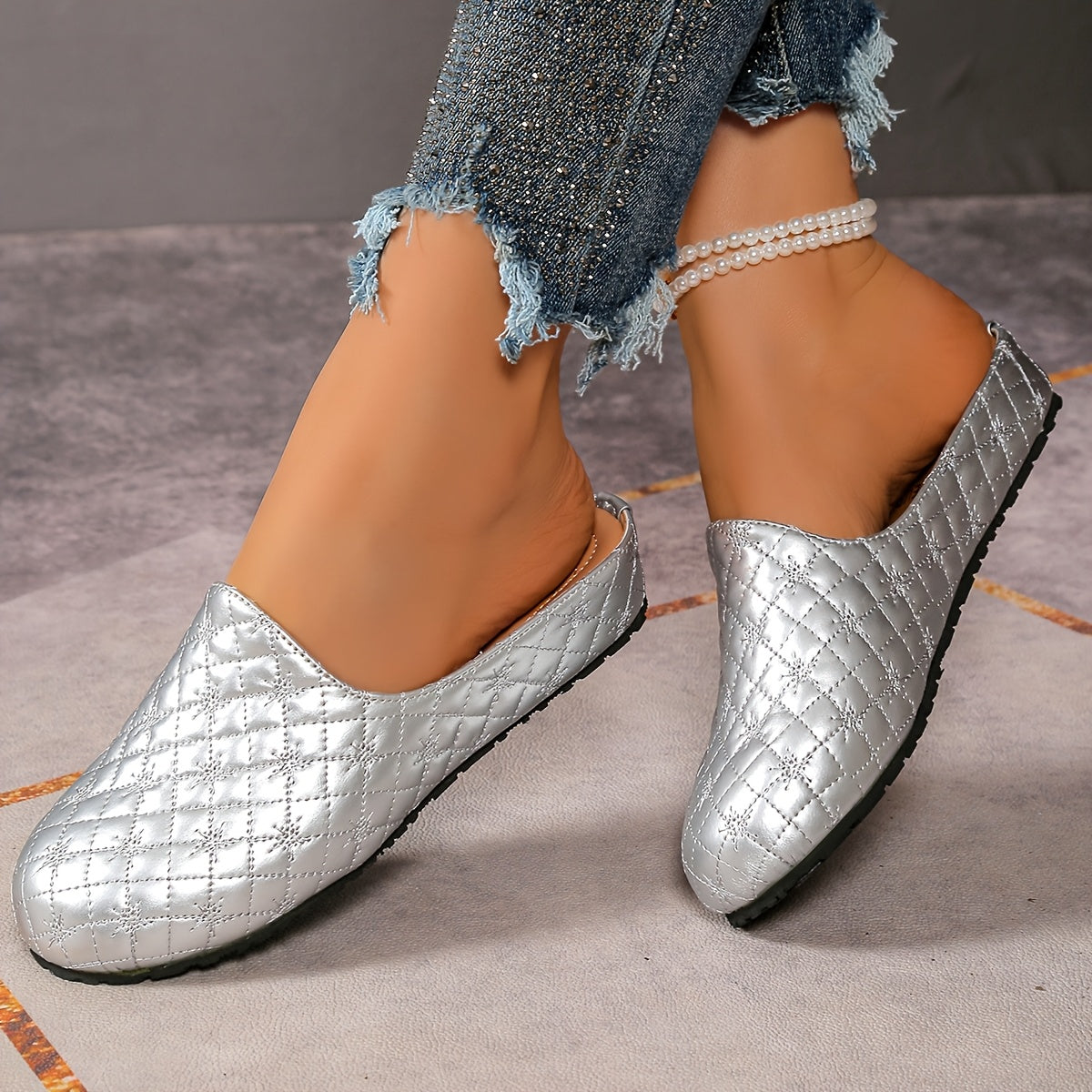 Women's Quilted Mules Slip-On Casual Closed Toe Faux Cover Rubber Sole