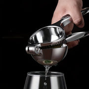 Durable Stainless Steel Citrus Juicer for Orange and Lime Juice Manual Lemon Squeezer Kitchen Tool