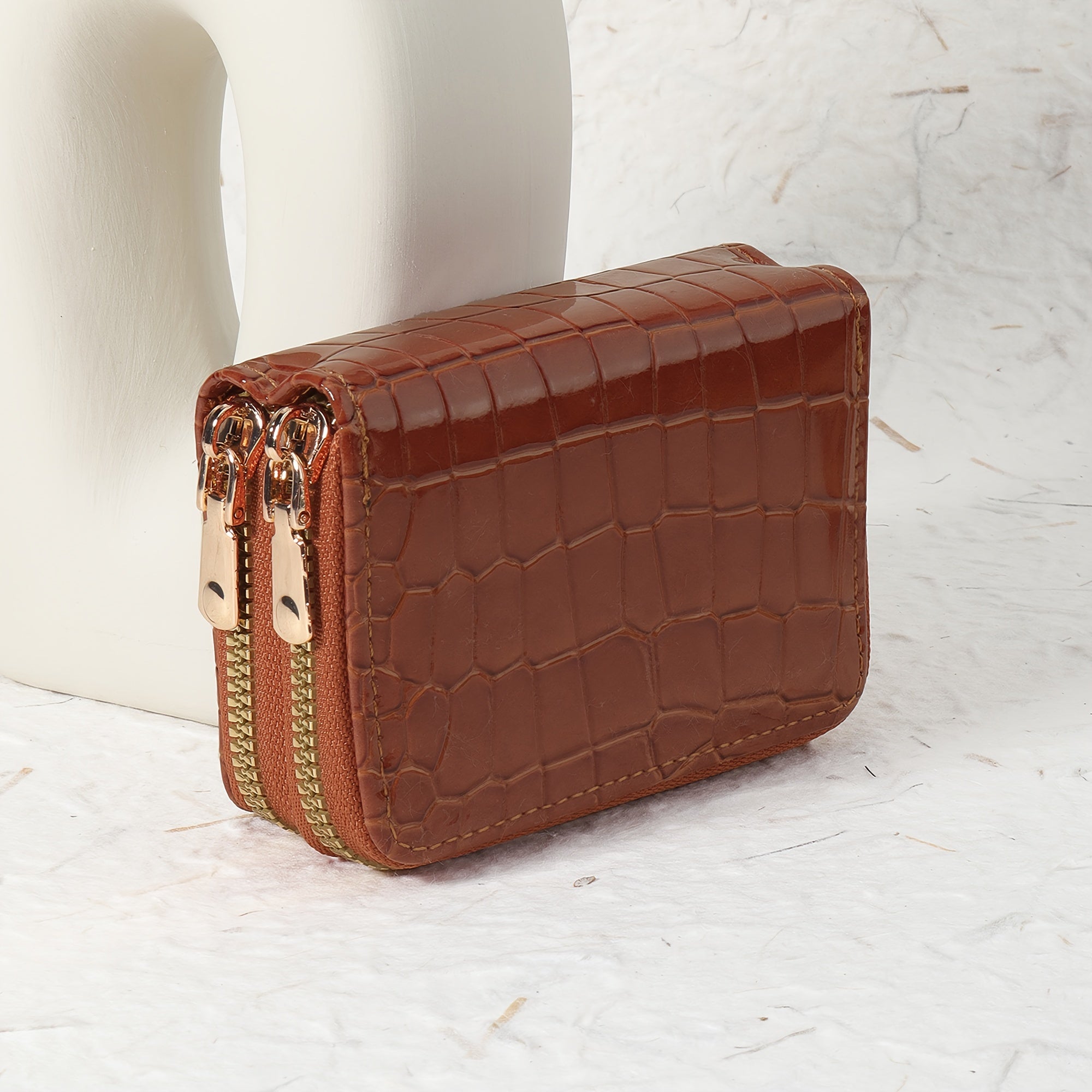 Women's Crocodile Pattern Synthetic Leather Zipper Wallet with Card Slots in Multiple Colors