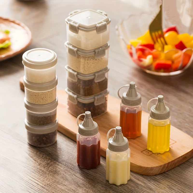 Set of 4 Mini Condiment Bottles for Portable Use PVC-Free Plastic for BBQs and Kitchen