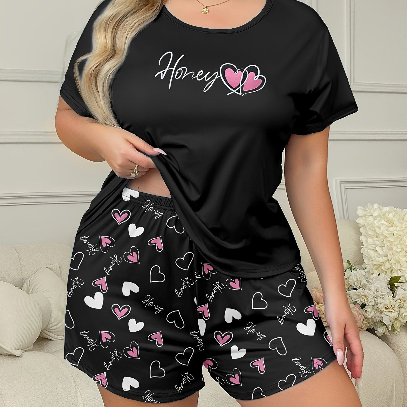 Plus Size Women's Casual Pajama Set Heart Letter Print Short Sleeve T-Shirt and Shorts Sleepwear