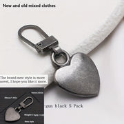 5 LuxeCraft Love Heart Metal Zipper Pulls semi-automatic olib tashlanadigan snap tirqishlari bilan. Qutilar, sumkalar, kurtkalar, kiyimlar, poyabzal va botinkalar uchun o'rnini bosuvchi. Yuqori sifatli snap aksessuarlar.