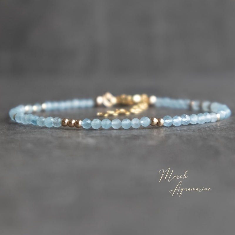 Женский браслет из бусин лунного и солнечного камня для подарка и украшений