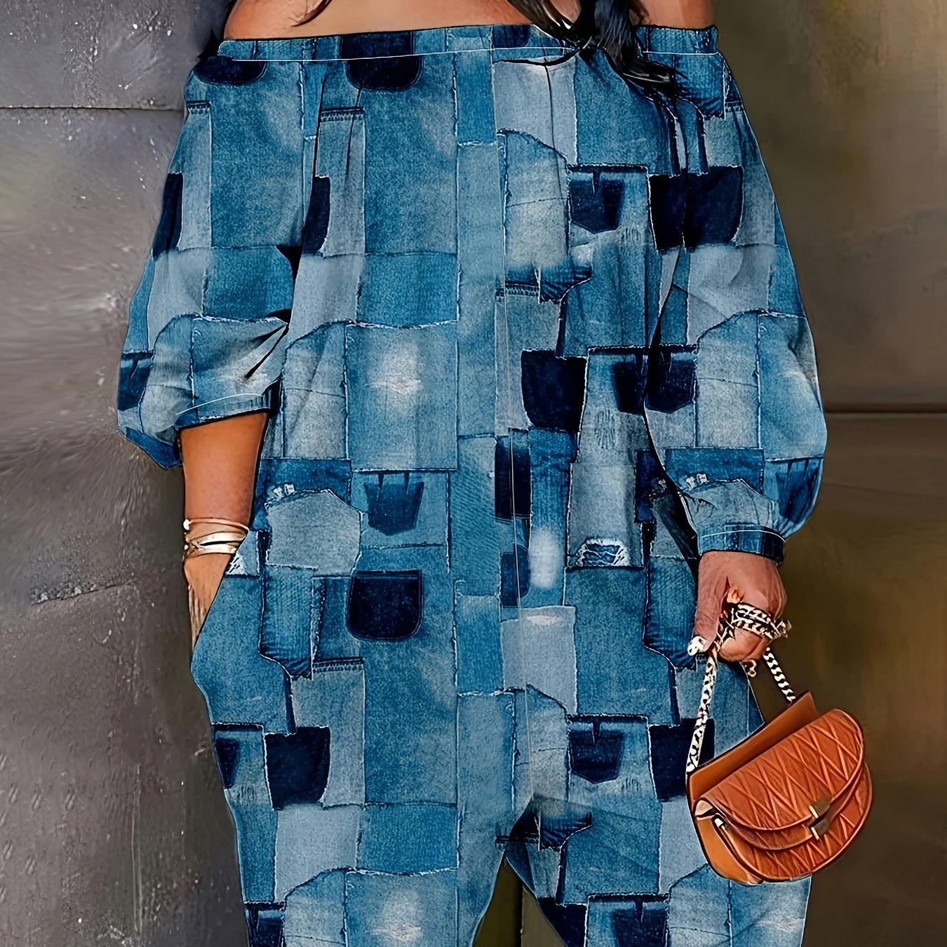 Mono de verano casual para mujer de talla grande con escote en los hombros y estampado abstracto en color beige de poliéster