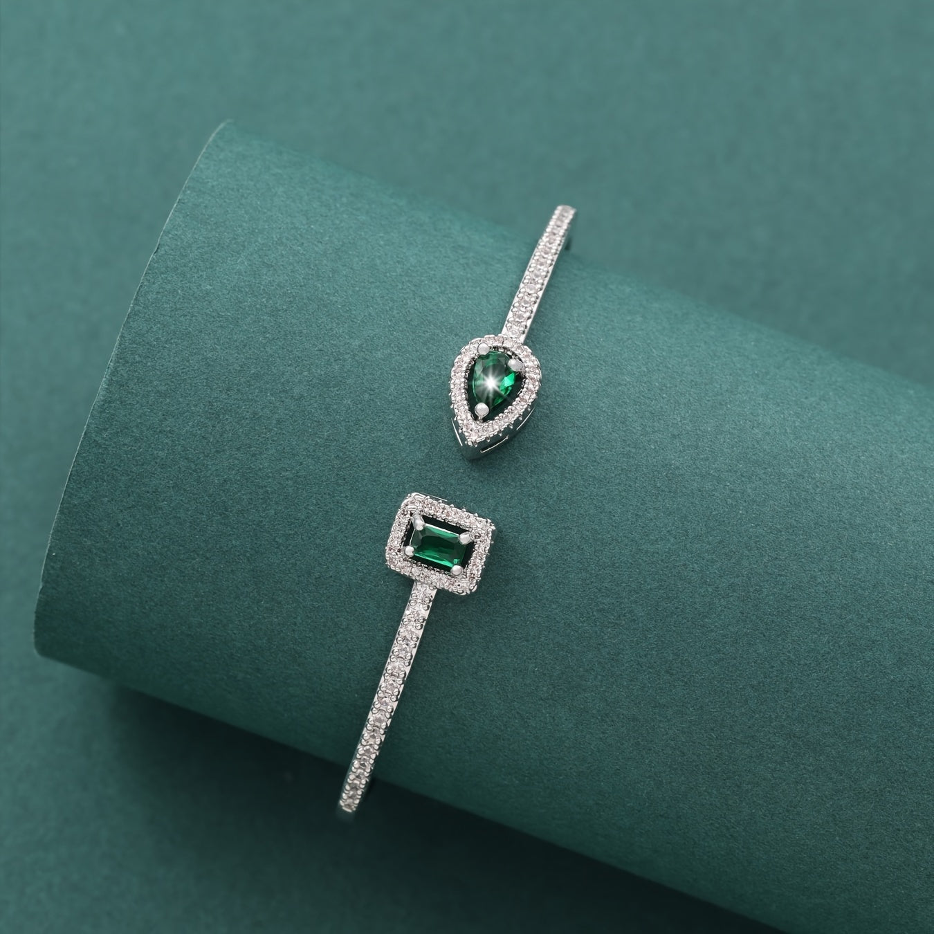 Zirkoniya bilan chiroyli porloq bilaguzuk - Ayollar uchun romantik kechalar, tug'ilgan kun yoki yubileyda mukammal sovg'a