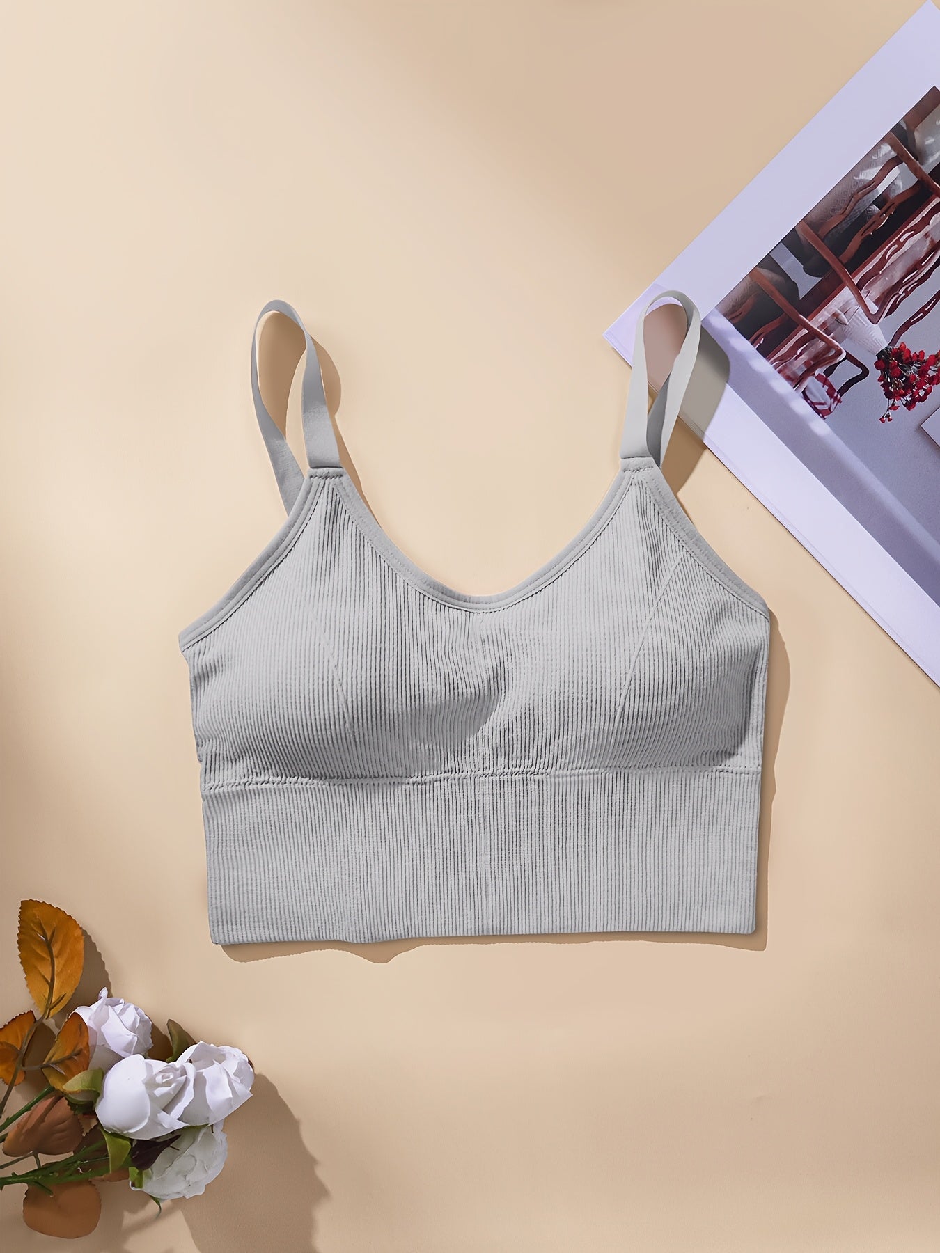 Plus Size Women Sports Bras Ribbed Backless Tank Tops Removable Pads Black White