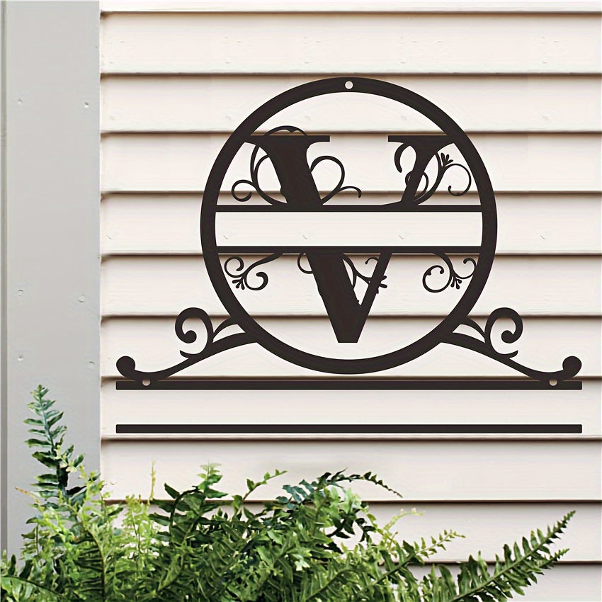 Maxsus metall oilaviy nom yozuvi bilan monogram va familiya, ob-havo sharoitiga chidamli, bardoshli va teksturali yakuniy uchun uy bezaklari