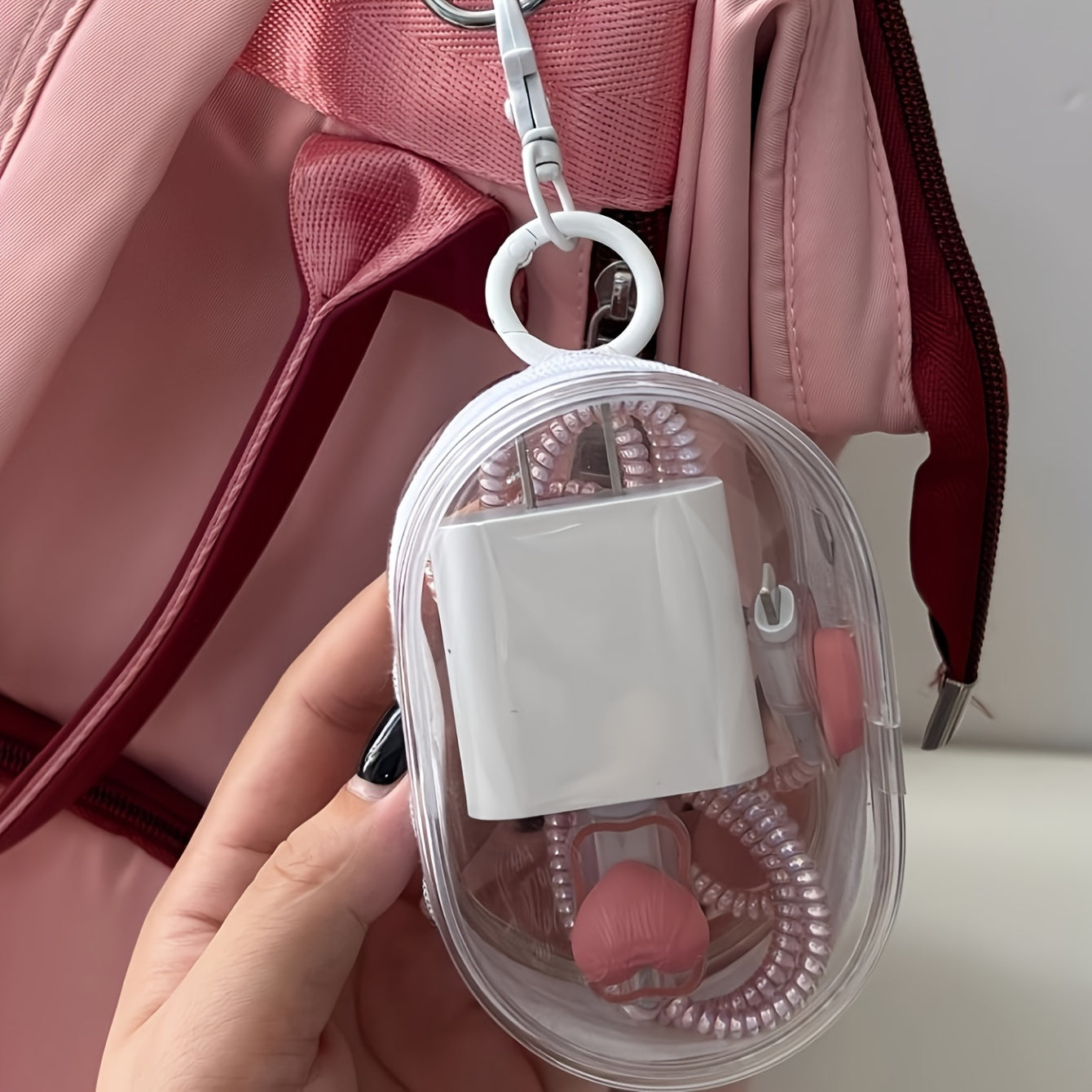 Quloqchinlar va zaryadlash kabellari uchun portativ saqlash qutisi, kalit zanjiri bilan, sayohat aksessuar sumkasi (6.5 sm x 3.61 sm).