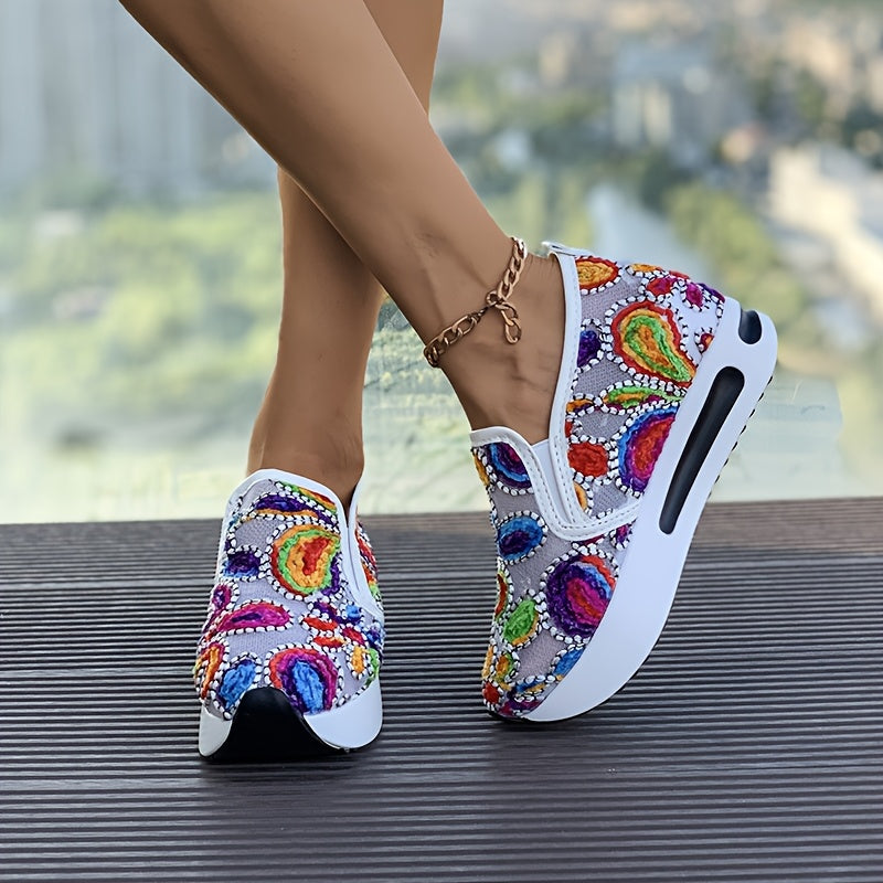 Zapatos casual ligeros y cómodos con aumento de altura interior bordado para mujer