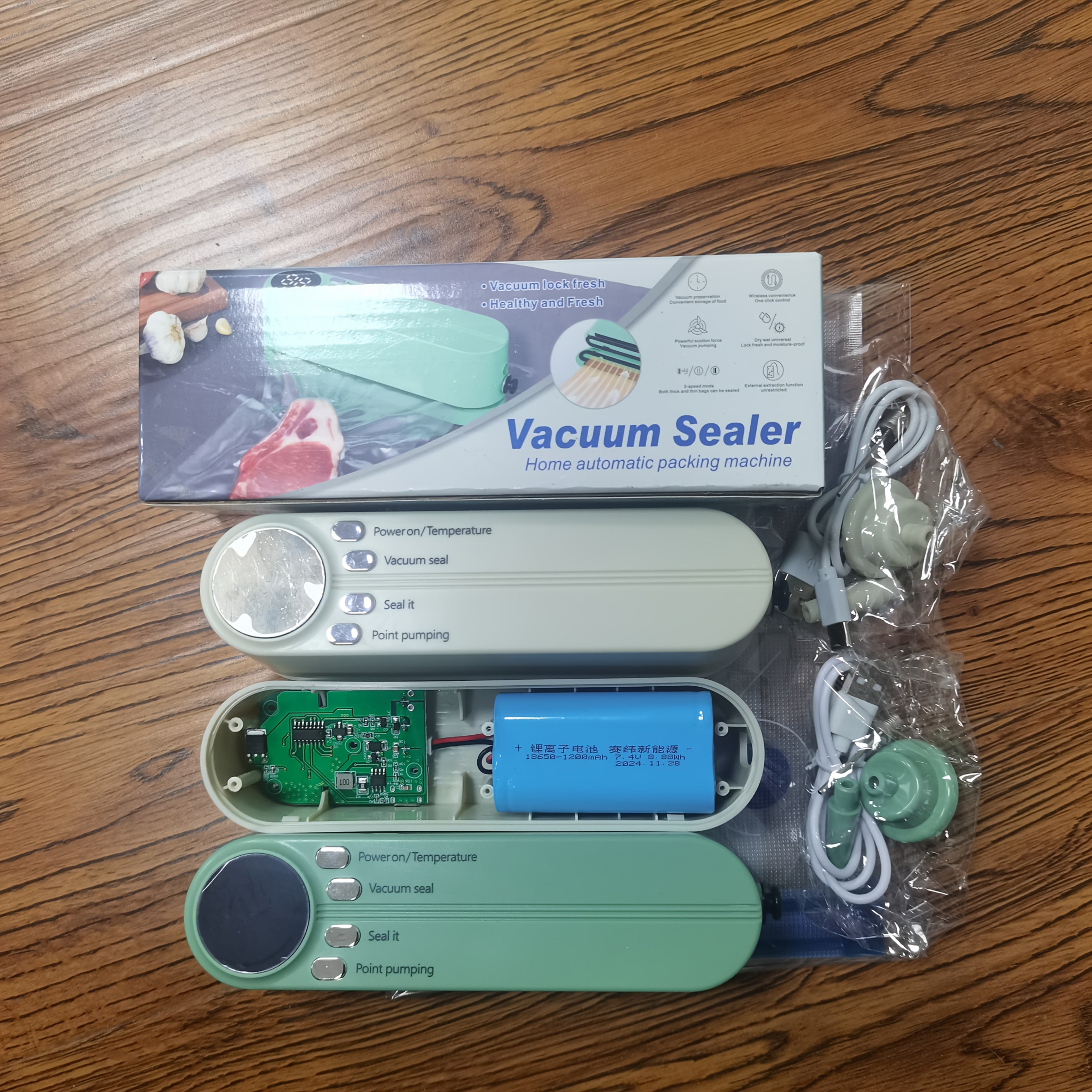 USB bilan qayta to'ldiriladigan vakuum yopishtiruvchi to'plam, tez yopish uchun, pompasi va havo o'tkazmaydigan sumkalarni o'z ichiga oladi, oziq-ovqat, atıştırmalıklar, go'sht, meva, sabzavotlarni saqlash uchun ideal, va joyni tejovchi dizayn.