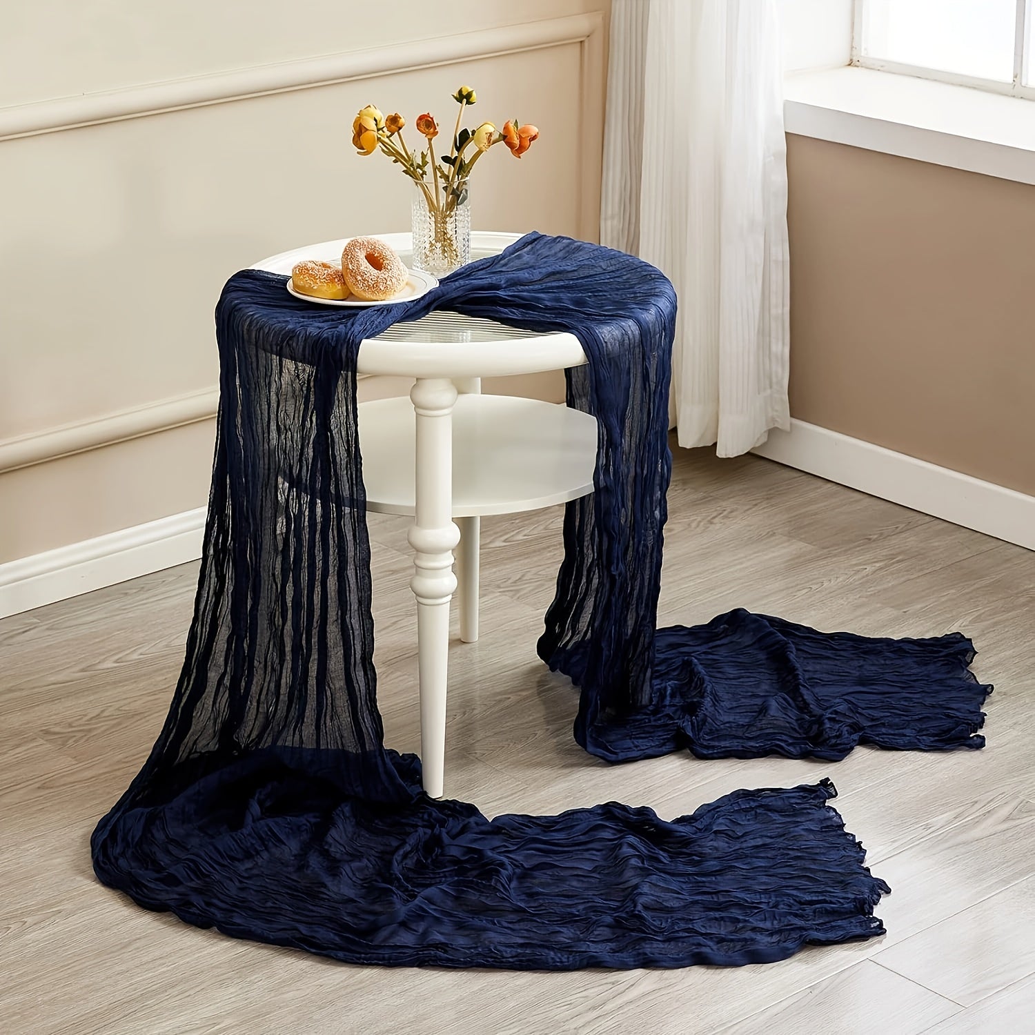 Ko'p rangli qirqilgan stol bayrog'i - nafis ovqatlanish stoli bezaklari