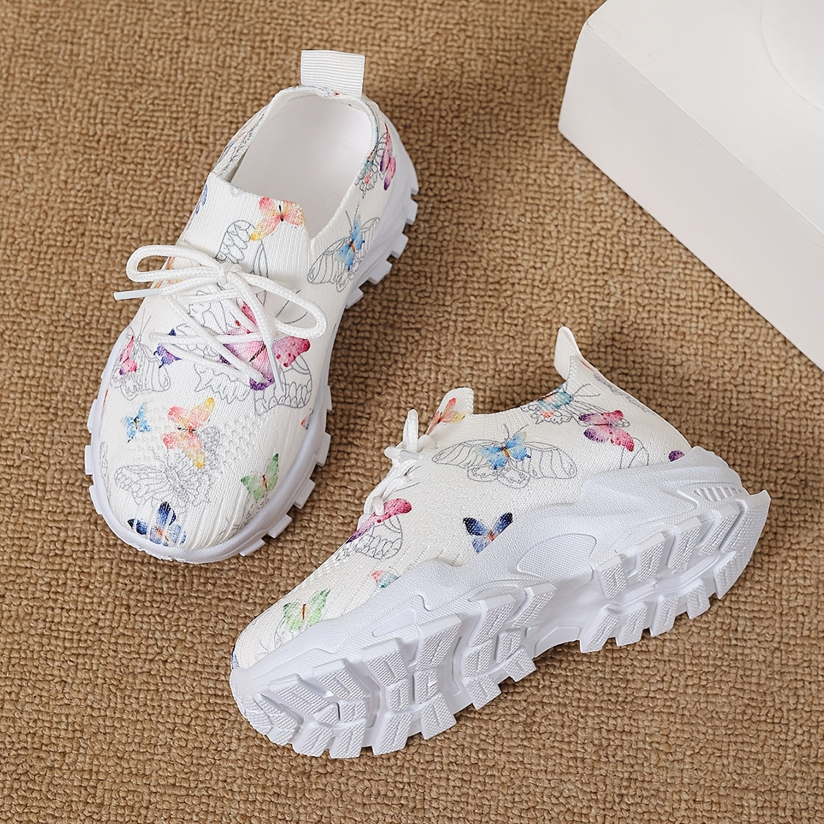 Kids Butterfly Pattern Sneakers for Outdoor Casual Sports with Non-Slip Sole