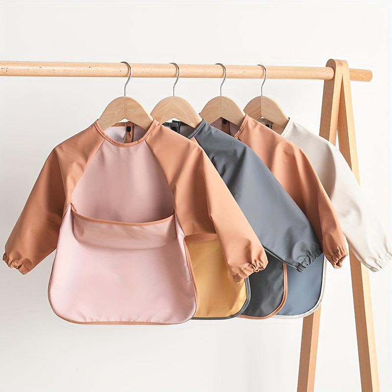 Bola uchun uzun qoʻlqopli, teskari oson ochiladigan ovqatlanish bibsi, suv o'tkazmaydigan choʻntak bilan, ovqatlanish uchun