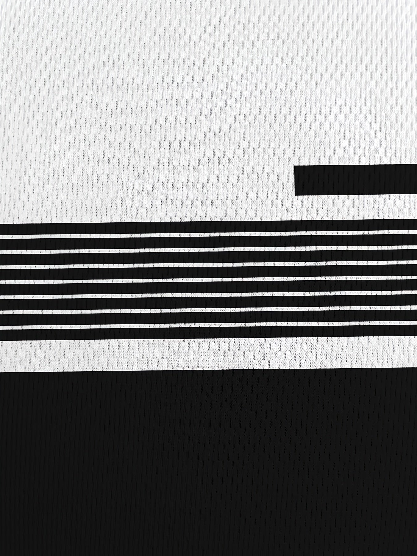 Erkaklar uchun chiziqli 3D bosma futbolka - nafas oladigan poli blend, yumshoq bo'yin, qisqa yengli yozgi yuqori.