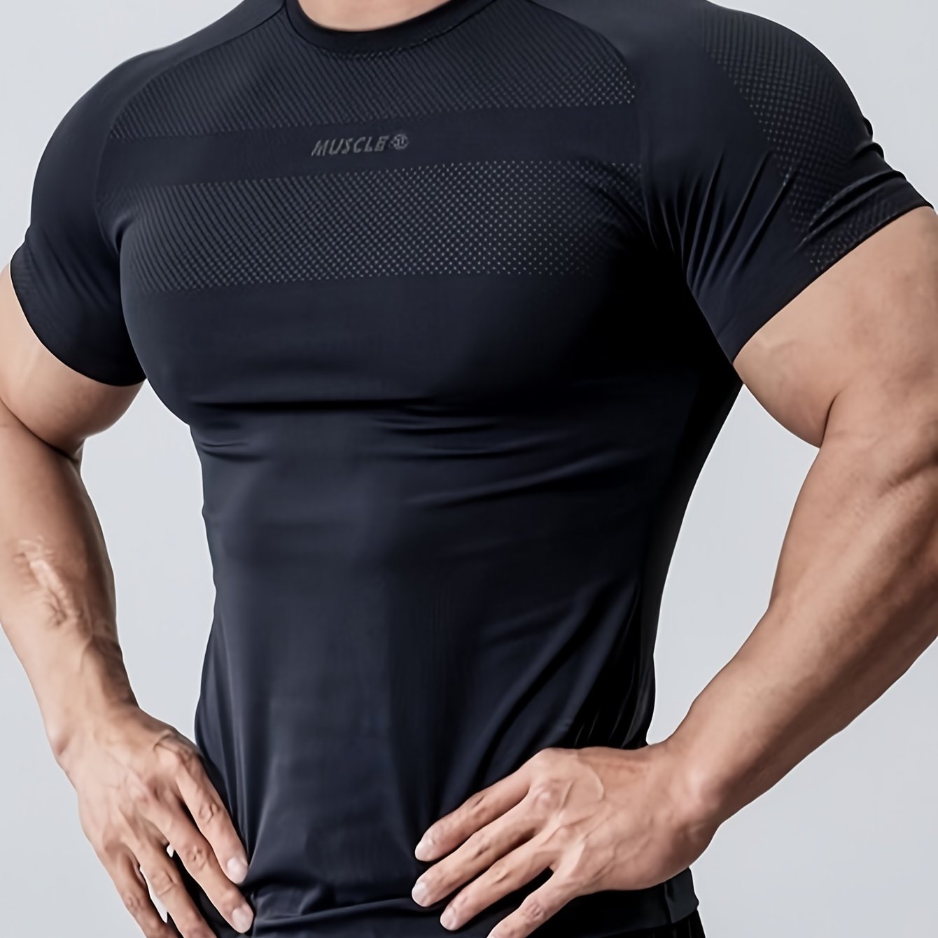 Camiseta de manga corta de poliéster de corte ajustado para hombre, cuello redondo, ideal para actividades al aire libre en verano