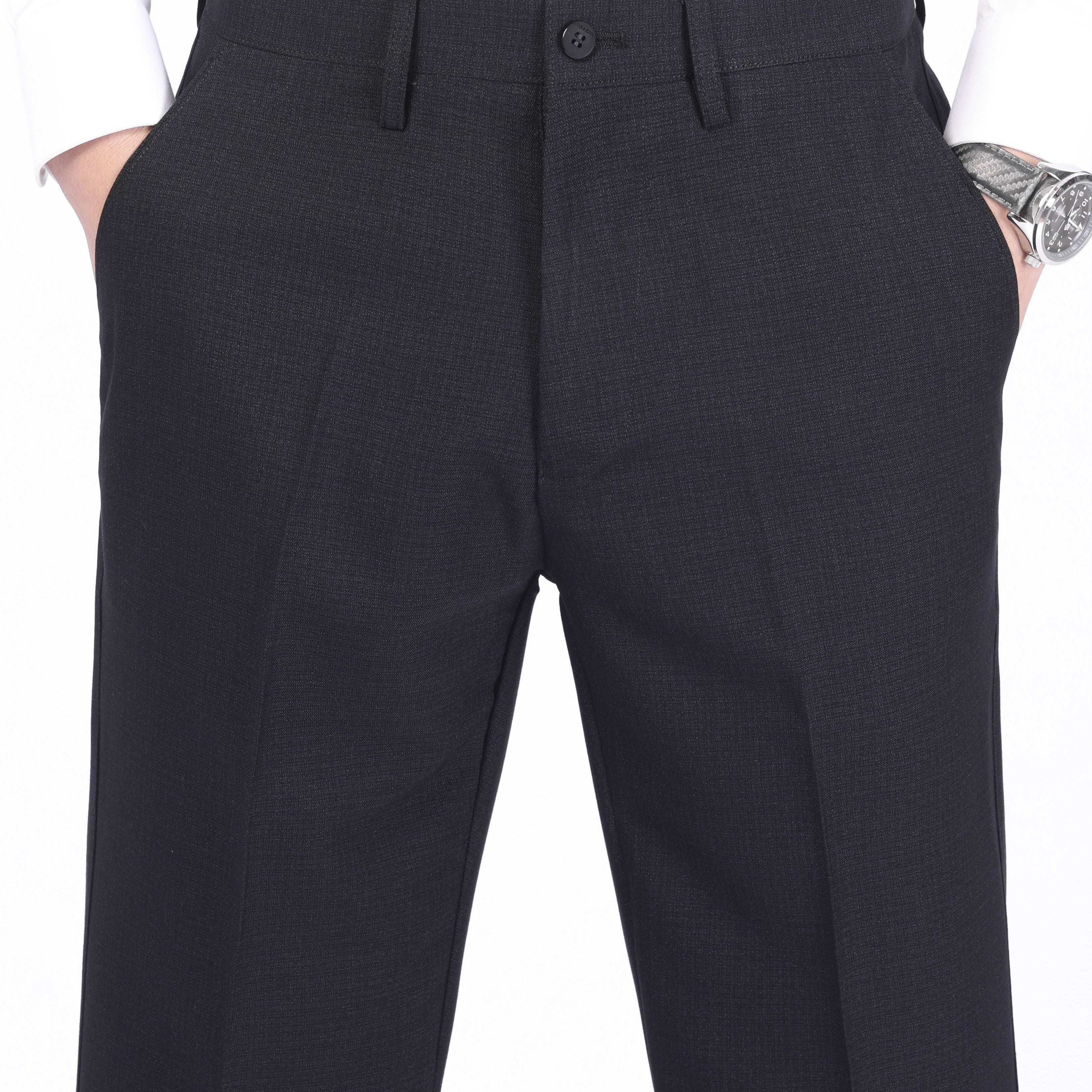 Oliy sifatli, chiziqli qora kulrang shimlar katta o'lchamdagi erkaklar uchun 0XL-6XL o'lchamlarida. Cho'zilmaydigan polyester aralashmasi, mashinada yuvish mumkin.