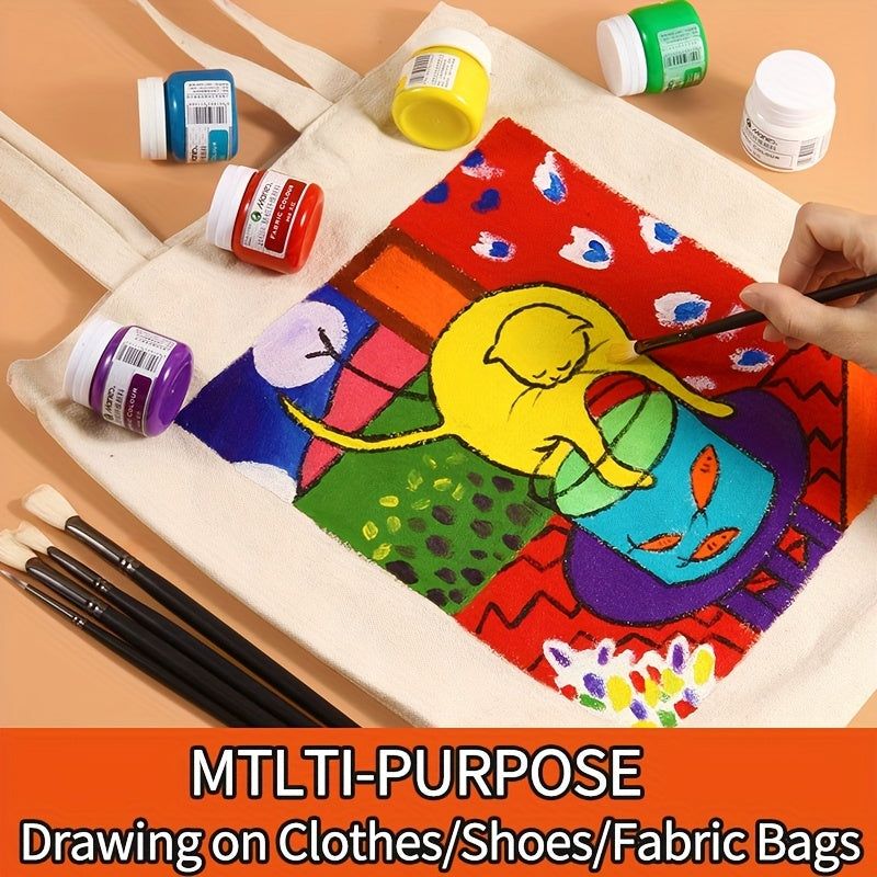 1 shisha Marie's Fabric Paint, 50ml - doimiy kiyim bo'yash uchun 12 rang mavjud. O'rta cho'tka kiritilgan. San'atkorlar va hunarmandlar uchun ideal. T-shirtlar, poyabzallar, jinsilar uchun mos.