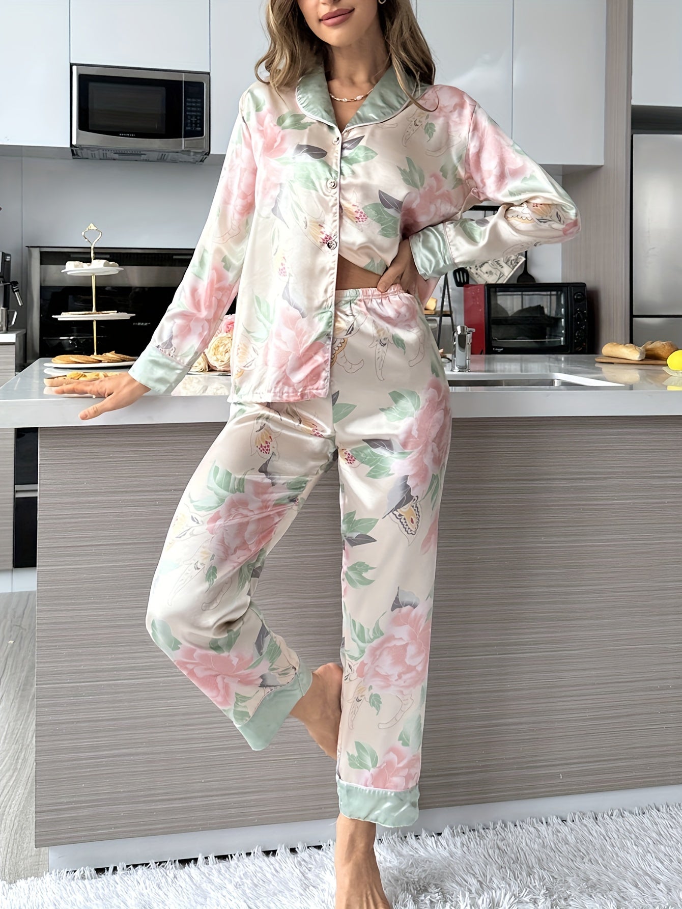 Conjunto de pijama de satén para mujer con top de manga larga y pantalones con estampado floral