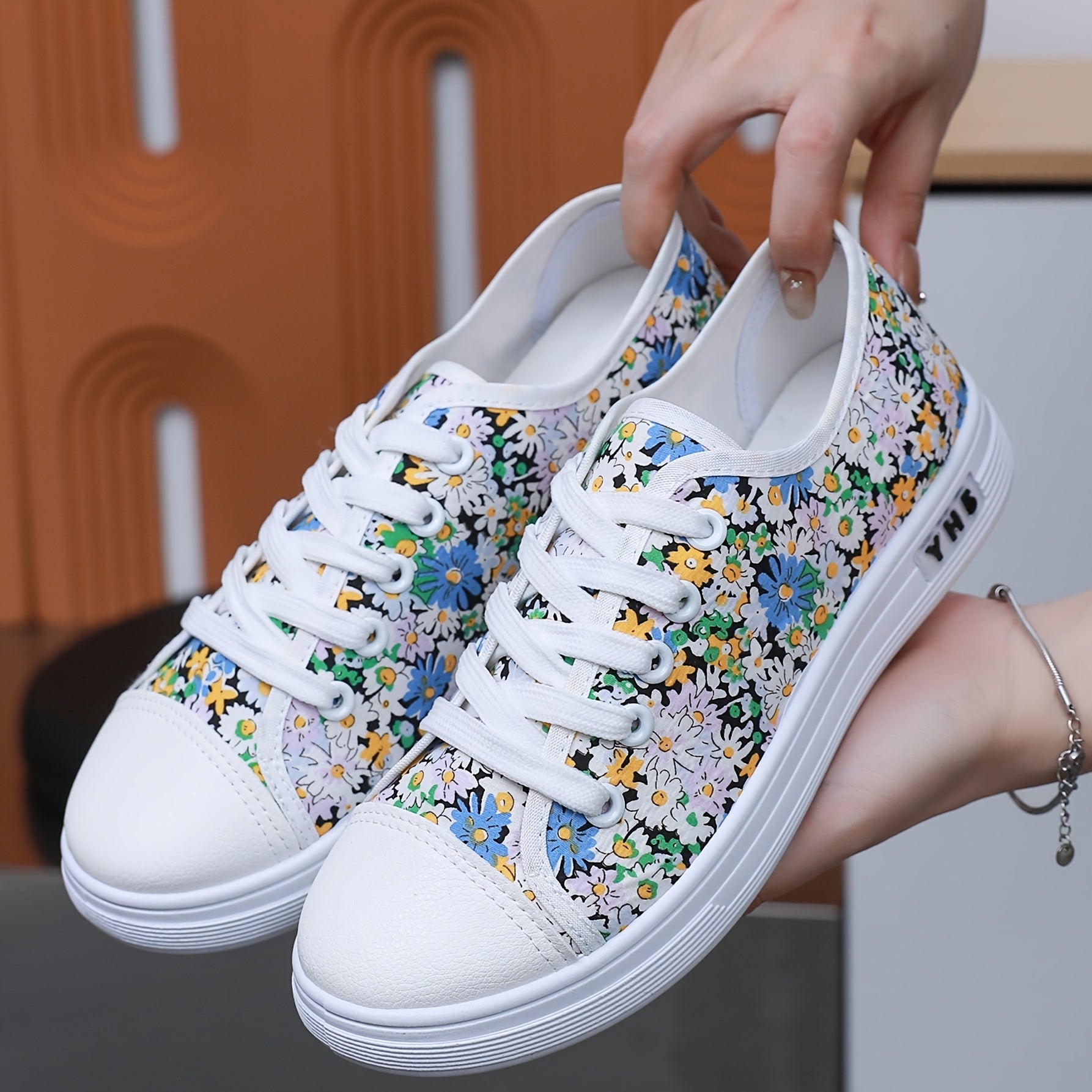 Women's Floral Breathable Flat Sneakers with Non-Slip PU Outsole Summer Casual