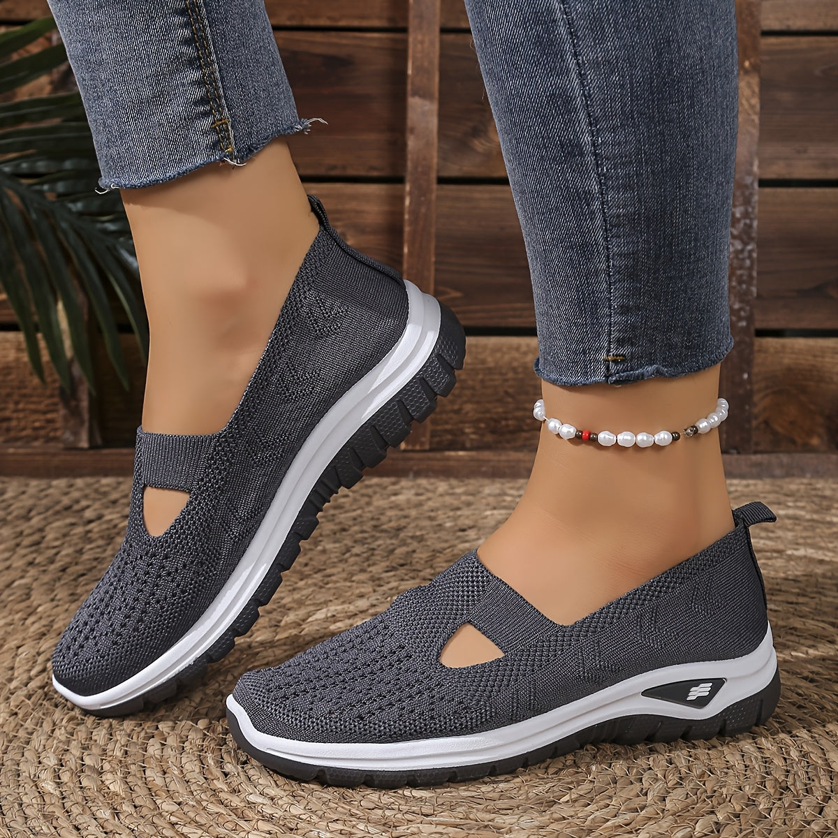 Women's Slip-On Casual Sneakers Breathable Mesh Soft Cushioned Insole